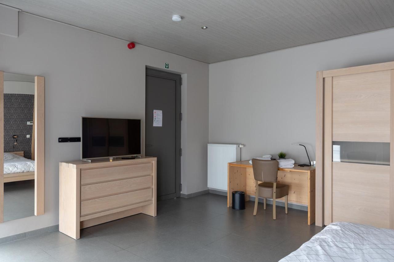 Oud Gemeentehuis Poelkapelle Extérieur photo