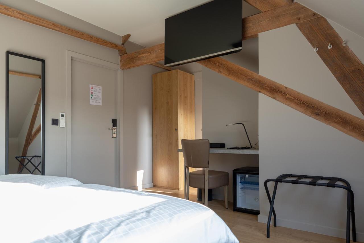Oud Gemeentehuis Poelkapelle Extérieur photo