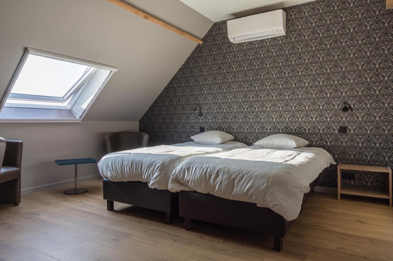 Oud Gemeentehuis Poelkapelle Extérieur photo